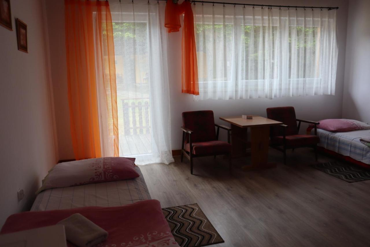 Osrodek Wypoczynkowy " Bieszczady" Hotell Myczkowce Eksteriør bilde